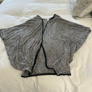 Anthropologie black and white light weight shall